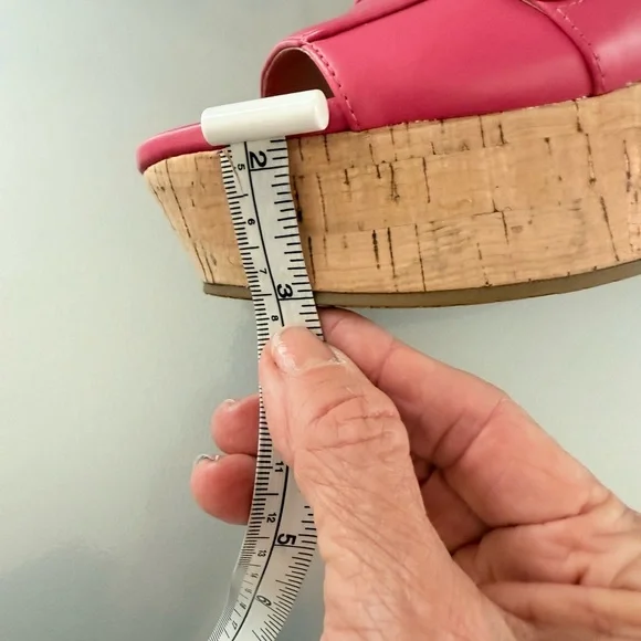 MICHAEL KORS Wedge Slides Fuchsia Pink Gold MK Logo Cork Size 8 - Picture 10 of 10